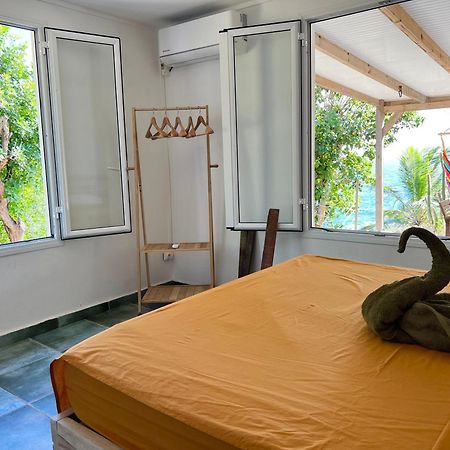 Studi 'O' Galerie Apartman Capesterre Kültér fotó
